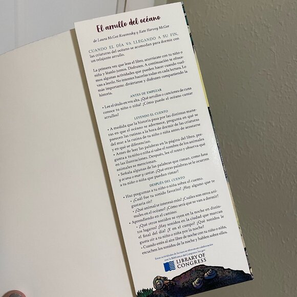 Ocean Lullaby - El arrullo del oceano - Paperback MUST BE BUNDLED - Picture 4 of 4